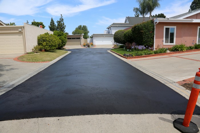 Asphalt-Driveway-Tacoma-WA
